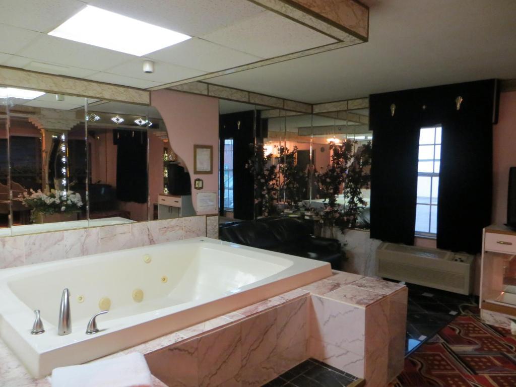 Hollywood Inn & Suites Gurnee Quarto foto